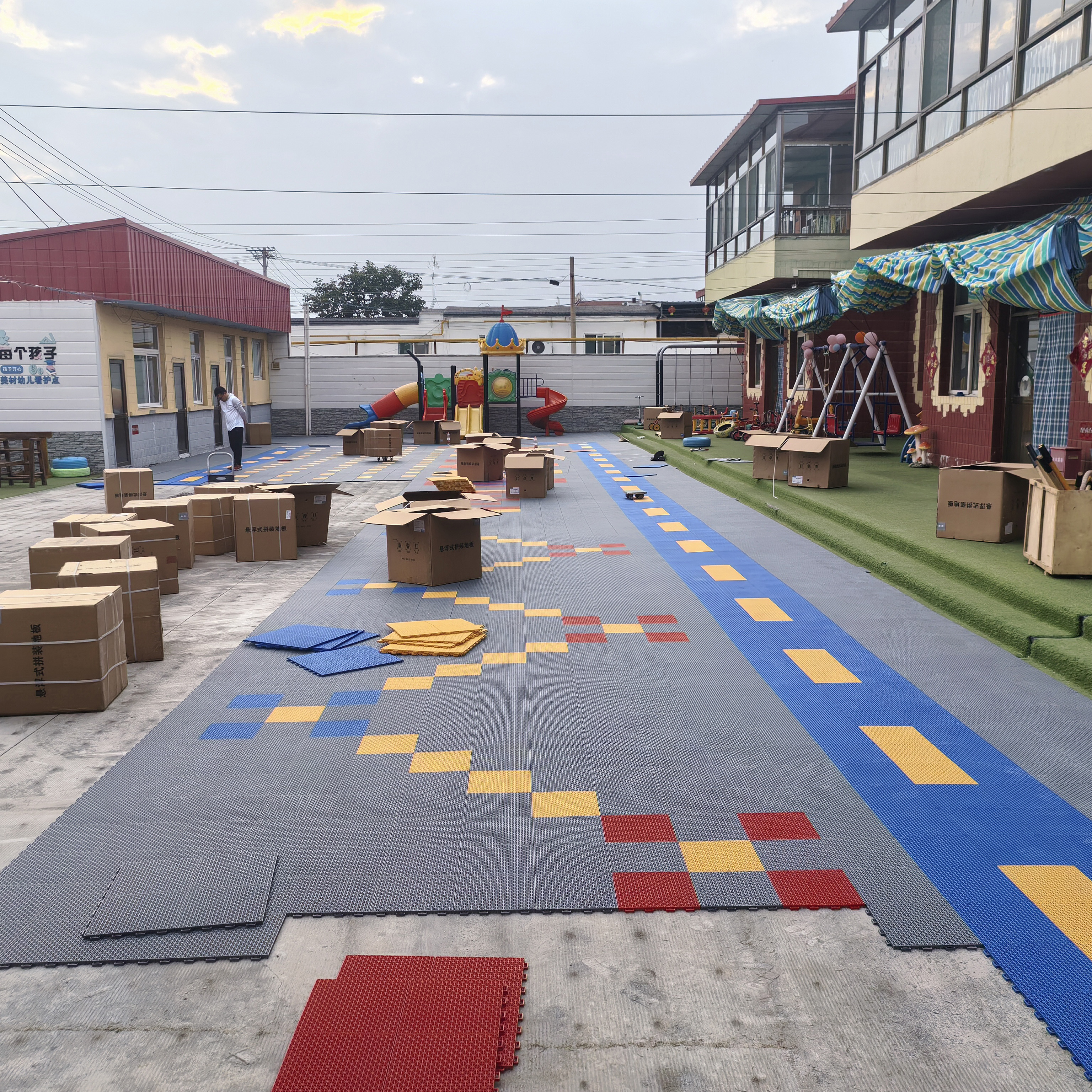 OEM Customized Indoor/Outdoor  - Outdoor Sport Court Flooring 评论和价格